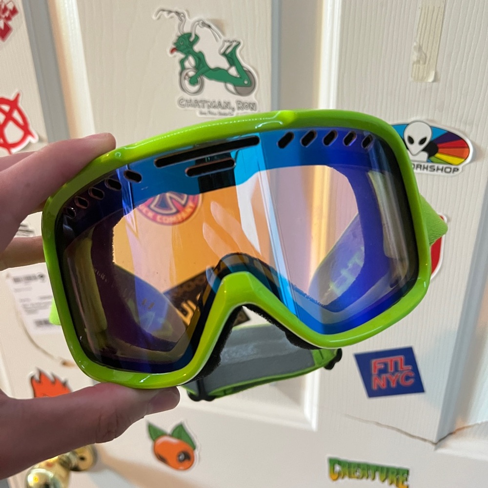SMITH SKI GOGGLES